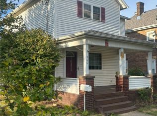 966 W Ridge Ave, Sharpsville, PA 16150