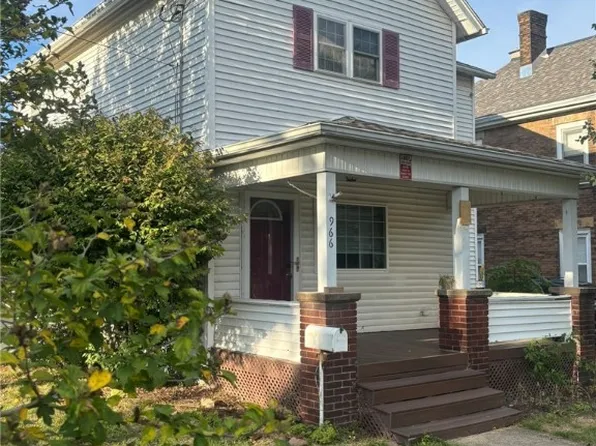 966 W Ridge Ave, Sharpsville, PA 16150