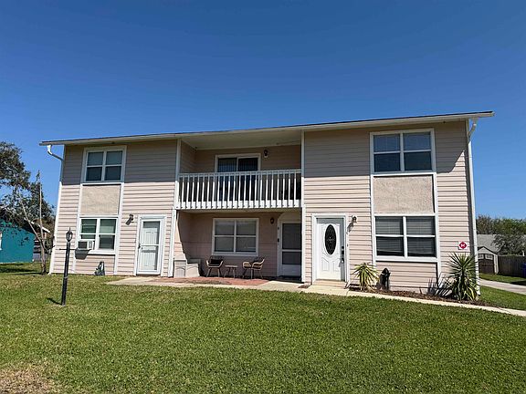 5th image of 124 Rio Del Mar St #C