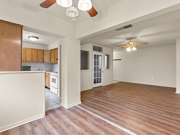 3rd image of 9653 Whiteacre Rd Unit C2