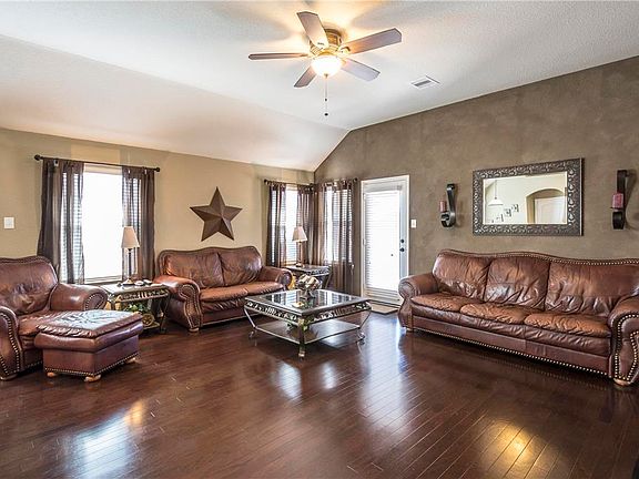3rd image of 21578 Rose Mill Dr