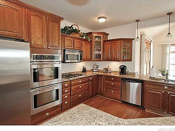 3rd image of 5944 Corinne Ln