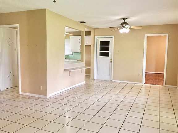 5th image of 114 Acacia Arch St