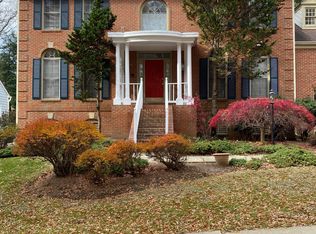 5620 Sugarbush Ln, Rockville, MD 20852