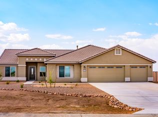 6249 E Saddlehorn Cir, Hereford, AZ 85615
