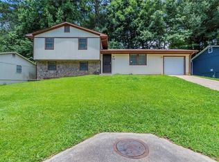2247 Cherokee Valley Dr, Lithonia, GA 30058