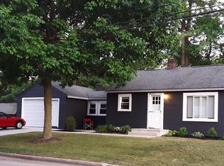 619 Benhoy Ave, Plainwell, MI 49080
