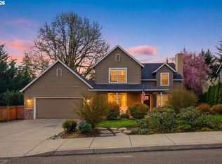 594 E 5th St, La Center, WA 98629