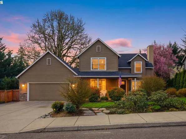 594 E 5th St, La Center, WA 98629