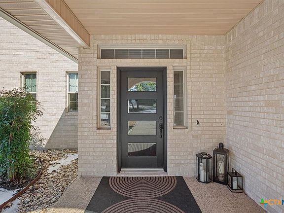 4th image of 8841 Brewer Ln