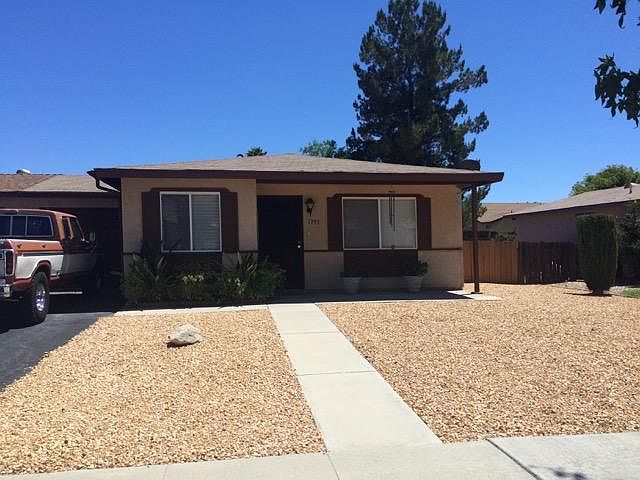 1st image of 1995 Flores St