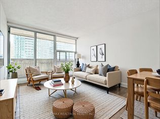 33 Isabella St #2711, Toronto, ON M4Y 2P7