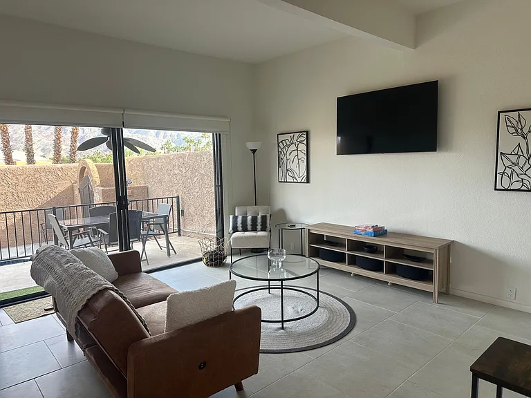 49073 Mariposa Dr — Photo 41