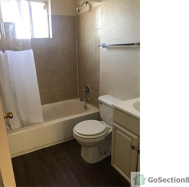 1st image of 670 N Carolina Dr APT 12