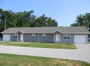 407 N Airport Rd, Strafford, MO 65757
