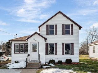 447 Lemonweir St, Mauston, WI 53948