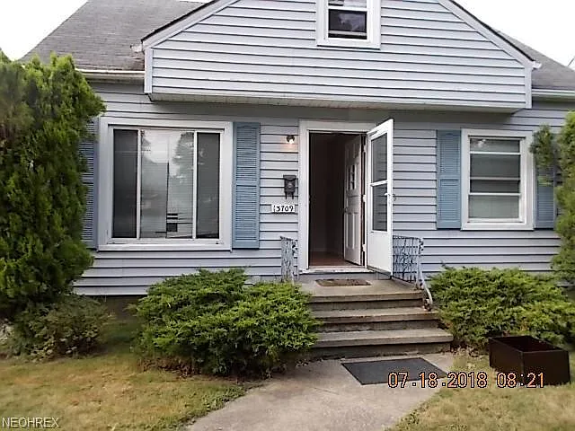 13709 Clifford Ave photo 1