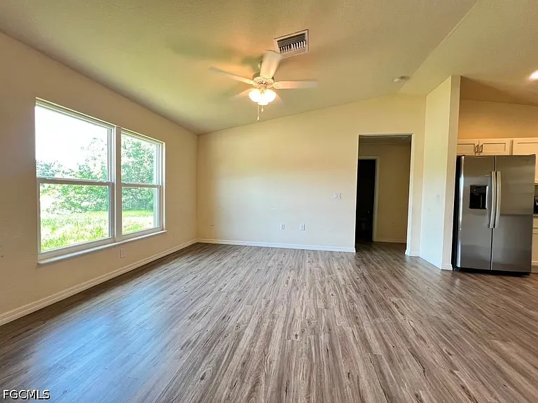 1173 E Benbow Cir — Photo 7