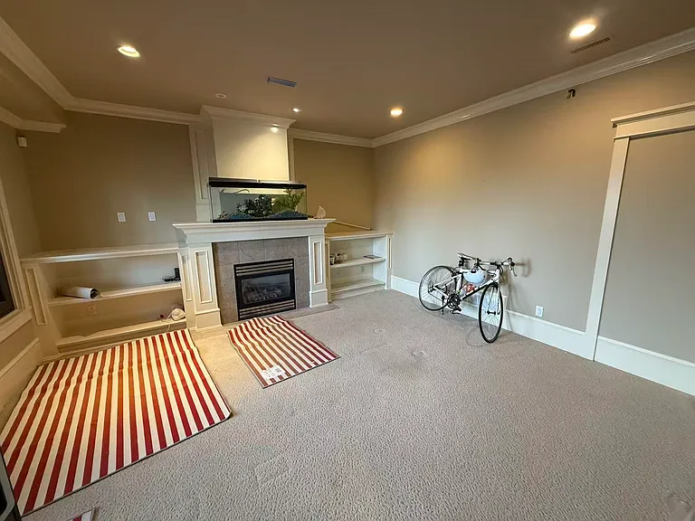 750 Greenwood Rd #2 — Photo 4