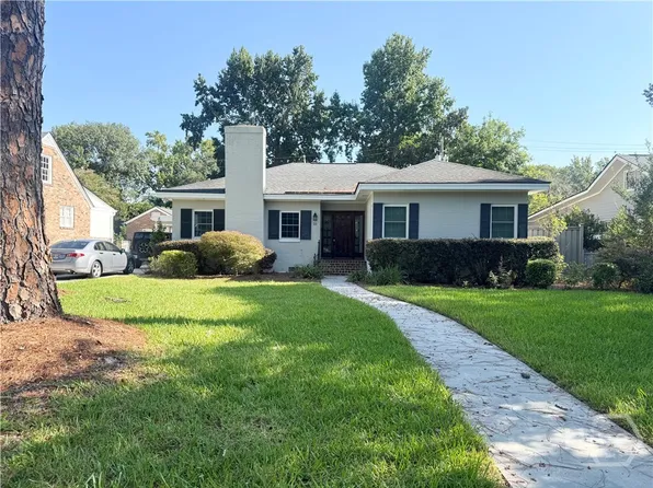 30 E 60th Street, Savannah, GA 31405