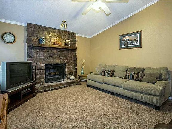 5th image of 2606 E Princeton Ct