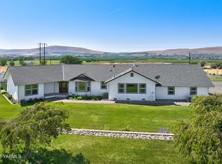 505 Faucher Rd, Moxee, WA 98936