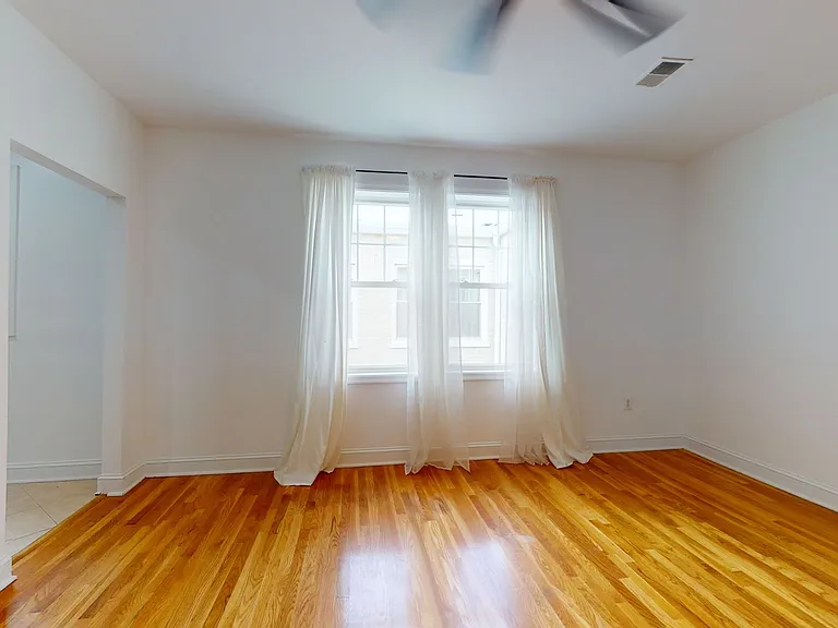 2824 12th St NE #203 — Photo 14