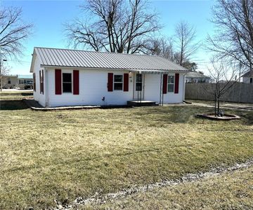 404 Pine St, Strasburg, IL, 62465