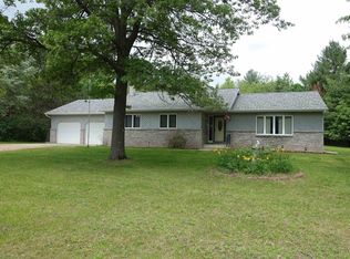 2825 Kranski Lake Rd, Rosholt, WI 54473