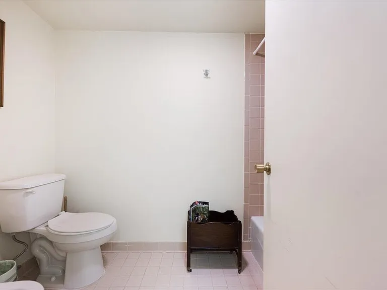 2835 Polo Island Dr #H202 — Photo 23
