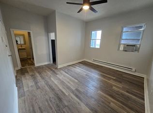 526 E 8th Ave APT 3, Homestead, PA