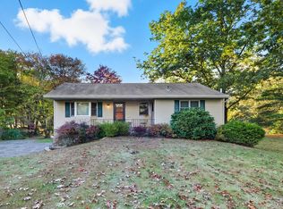 16 Hamilton Drive, Hopewell Junction, NY 12533