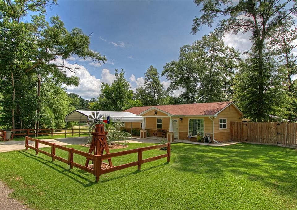 1st image of 311 Parkhaven Cir