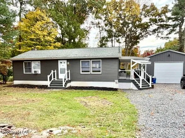 255 Park Dr, Mountain Top, PA 18707