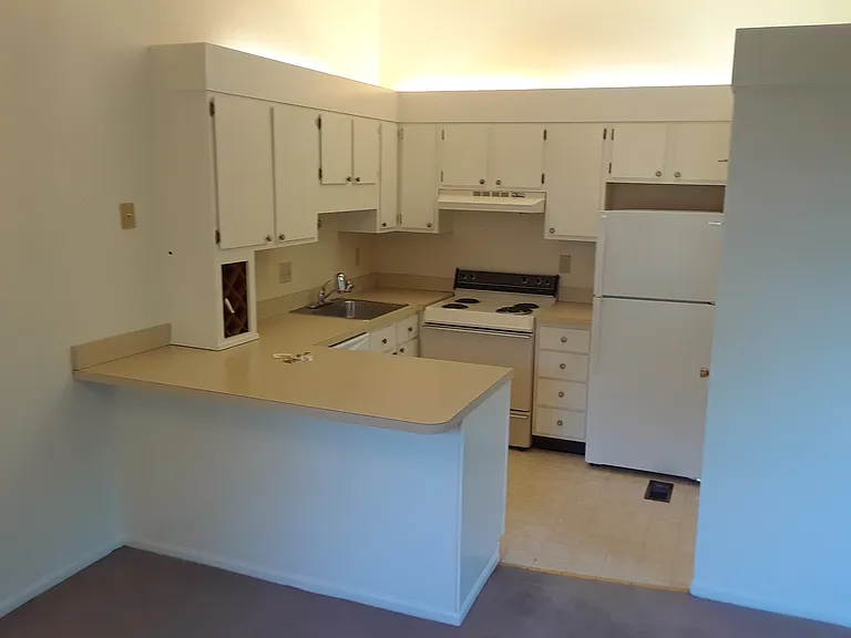 3540 Chesapeake Dr — Photo 6