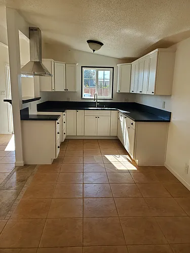 2790 W Luna Dr Photo 1