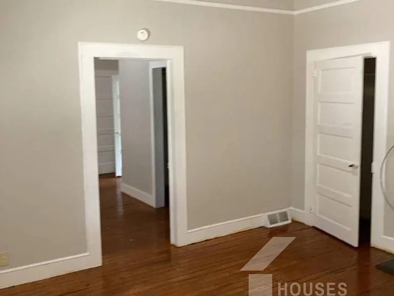 263 Beacon St — Photo 10