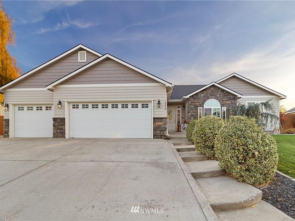 1st image of 4212 Valencia Dr