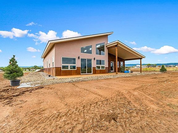 2nd image of 106 Cielo Way