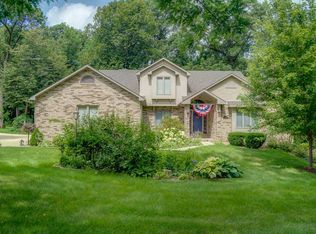 12421 Brittany Ct, Dubuque, IA 52001