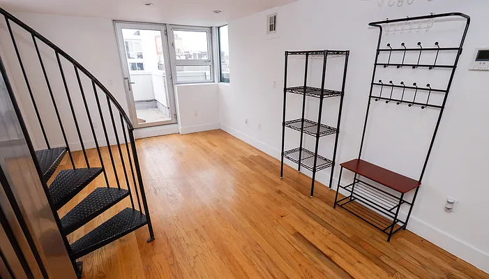 Rented by Compass | media 19