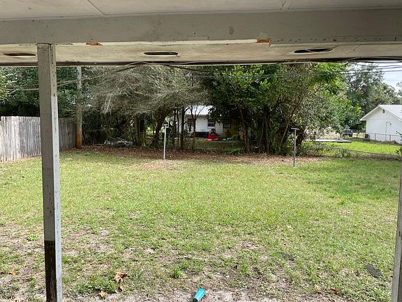 4th image of 225 Mimosa Dr