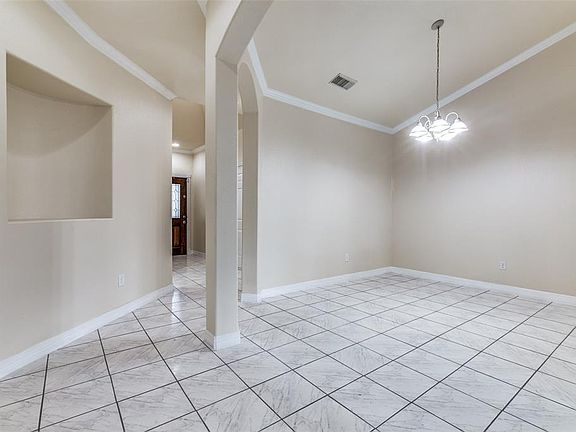 5th image of 13339 Orleans St