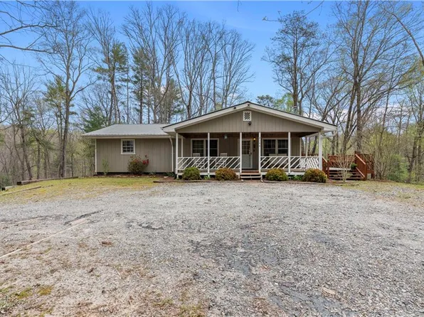 2144 Goat Neck Rd, Cleveland, GA 30528