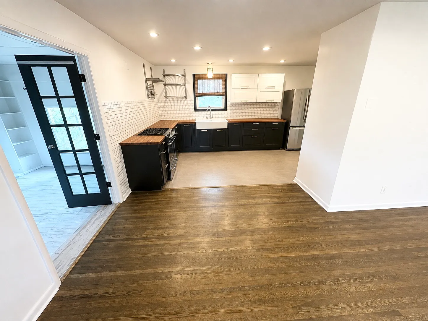 3 bed, 1498 sqft, $2,200 — Photo 4