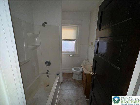 5th image of 733 N 11th St Floor 2