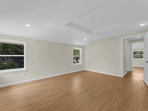 4 bed, 2361 sqft, $3,000 — Photo 2