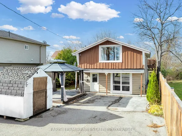 3 Courtland St, Ramara, ON L3V 1A4