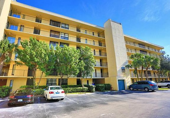 Home For Sale In Boca Bayou