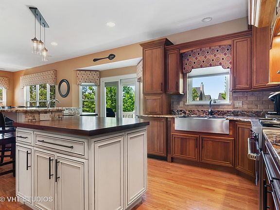 4th image of 0S996 Mill Creek Cir W